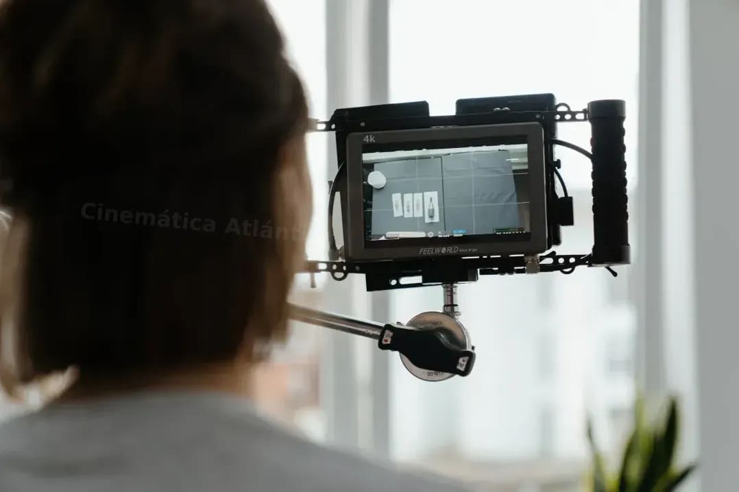 Tendencias visuales que están marcando el cine publicitario en 2026